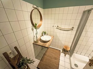 Bathroom - Wohnung mit eigener Terrasse und Panoramablick by Interhome (Nessmersiel)