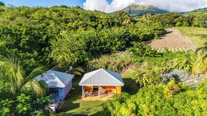 Exterior - Bungalow in Saint-Pierre near Montagne Pelée & black sand beaches (Saint-Pierre)