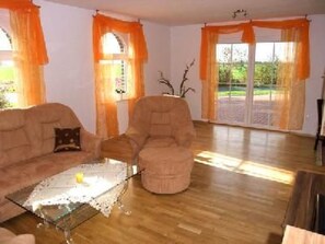 DVD player - direkt am Wasser in Dornum Westerbur by Interhome (Nessmersiel)