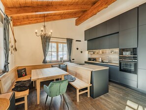 Dining - Dachstein West T5 by Interhome (Rußbach am Pass Gschütt)