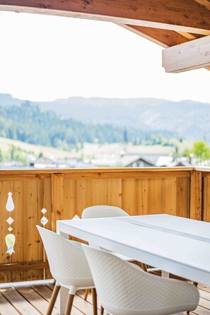 Outdoor dining - Dachstein West 4 by Interhome (Rußbach am Pass Gschütt)