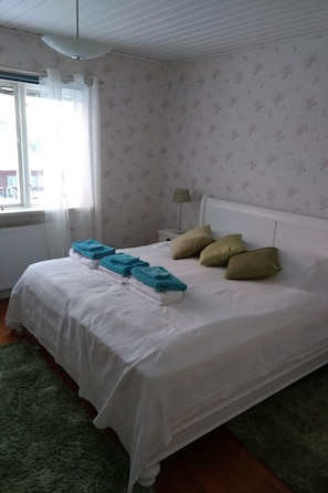 3 chambres, accĂšs Ă Internet