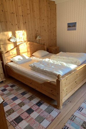 2 bedrooms, internet