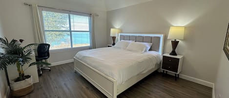 4 間睡房、熨斗/熨衫板、Wi-Fi