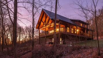 Apartment | 4 bilik tidur