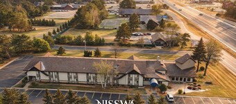 Nisswa Hotel & Suites – Edward Lake Family Suite - Kitchenette