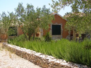 Exterior - für 4 Personen  + 6 Kinder ca. 144 m² in Milna auf Brac, Adriaküste Kroati by Interhome (Brač/Milna)