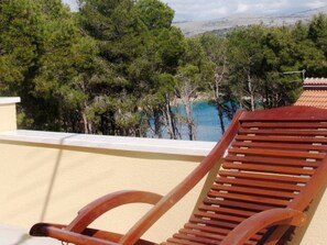 Property grounds - "Lile" mit Blick auf das Wasser by Interhome (Brač/Milna)