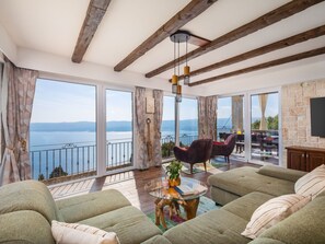 Living area - La Montagna by Interhome (Omiš/Lokva Rogoznica)