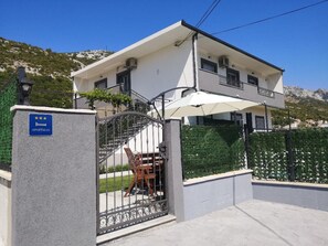 Exterior - für 8 Personen ca. 120 m² in Dubrava, Dalmatien (Gespanschaft Split-Dalmat by Interhome (Tugare)