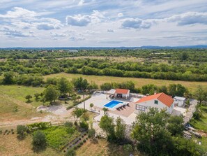 Exterior - Villa Mystic Woods mit Pool by Interhome (Bogatic)