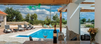 Villa Mystic Woods mit Pool by Interhome