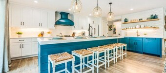 Siesta Key Luxe w/ Pool, Rooftop & Steps to Beach