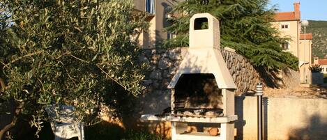 Enceinte de lâhĂ©bergement