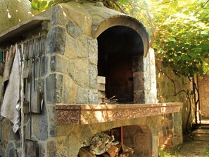 Property grounds - im Erdgeschoss mit Garten und Laube fur zwei Perssonen mit dem eigenen Parkplat by Interhome (Krk/Milohnići)