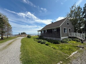 Exterior - Oceanfront Maine Cottage, Private Shoreline, Sunset Views, Near Lighthouse. (Owls Head)