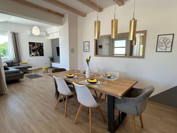 Dining - Diva mit privatem Pool by Interhome (Bokordici)