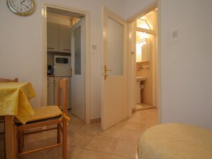 Interior - Erdgeschoss-Ferienwohnung Martinis 2 by Interhome (Novigrad (Istra))
