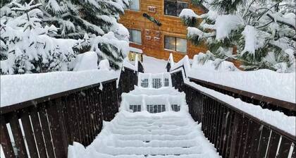 Stagecoach Condo- your tranquil getaway in Stateline, NV