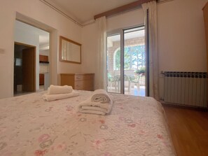 Internet - "Elena 2" direkt am Strand by Interhome (Novigrad (Istra))