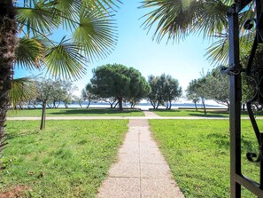 Property grounds - für 5 Personen ca. 70 m² in Novigrad, Adriaküste Kroatien (Westküste von I by Interhome (Buzinija)