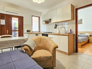 Interior - für 2 Personen ca. 30 m² in Novigrad, Adriaküste Kroatien (Westküste von I by Interhome (Buzinija)