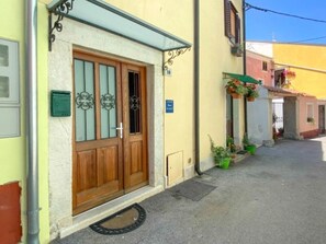 Exterior detail - für 4 Personen ca. 30 m² in Novigrad, Adriaküste Kroatien (Westküste von I by Interhome (Buzinija)