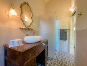 Towels - Villa Romana mit Pool by Interhome (Buzinija)