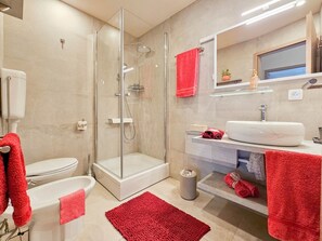 Towels - Gemütliche Ferienwohnung Romana 2 by Interhome (Buzinija)