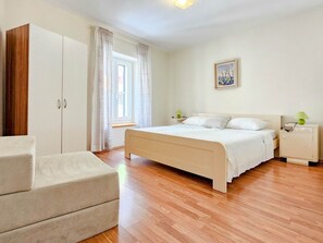 Internet - Wohnung in der Altstadt für 2 Personen by Interhome (Buzinija)