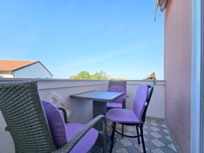 Outdoor dining - Apartment für 3 Personen mit Meerblick by Interhome (Umag/Juricani)