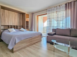 Internet - Apartment für 2 Personen mit Meerblick by Interhome (Umag/Juricani)