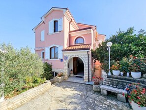 Exterior - Apartment für 2 Personen mit Meerblick by Interhome (Umag/Juricani)
