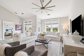 TV, DVD player - Blue Skies West - Rosemary Beach with bikes, pools, and beach access! (Rosemary Beach)
