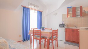 Interior - Strandnahe Ferienwohnung Bruno 1 by Interhome (Umag/Juricani)