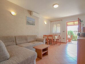 Living area - Wohnung "Timea 4" mit Terrasse by Interhome (Umag/Zambratija)