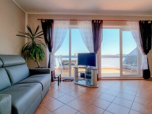 Living area - Apartment mit Meerblick für 4 Personen by Interhome (Umag/Savudrija)
