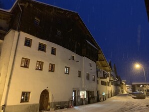 Esterni
