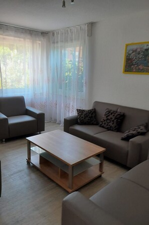 Living area - direkt am Kanal by Interhome (Emden (Stadt))