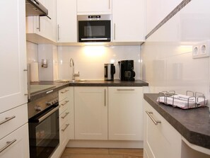 Fridge, microwave, oven, dishwasher - am Wendtorfer Strand by Interhome (Wendtorf)