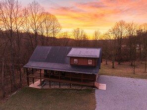 Exterior - Spring Getaway Cabin | Hot Tub, Firepit & BBQ (New Philadelphia)