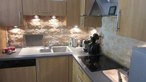 Fridge, microwave, oven, dishwasher - app. de vacances by Interhome (Six Fours)
