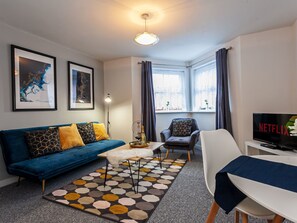 TV - Stilvolle, schöne Wohnung mit zwei Schlafzimmern by Interhome (Coventry)