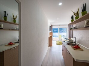 Refrigerador y utensilios de cocina 