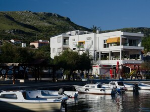 Marina - Srudio mit Meerblick - nur für Erwachsene by Interhome (Bilice)