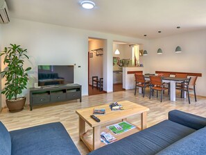 TV - Villa Agatha by Interhome (Pula/Krnica)