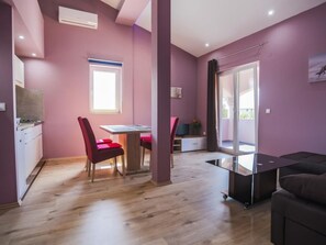 TV - Apartman Ap4 by Interhome (Medulin)