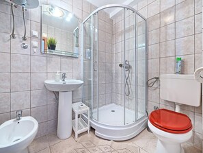 Bathroom - Studio für zwei Personen by Interhome (Trogir/Okrug Donji)