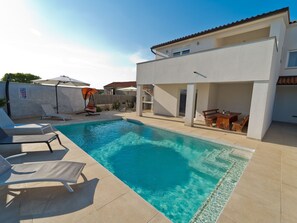 Pool - Luka mit Pool, gelegen in Pula by Interhome (Pula)