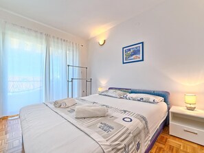 Internet - in Okrug Gornji mit Grill, gemeinsamem Pool und Garten und Meerblick by Interhome (Trogir/Okrug Donji)